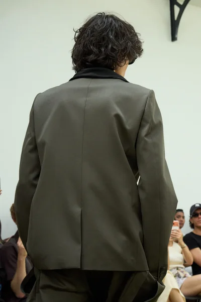 Look 51